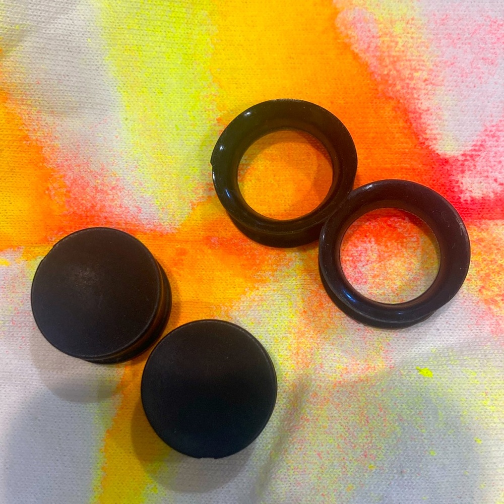 3/4” Black Wooden Gauges/Silicone Set